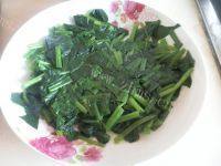 味道不错的凉拌菠菜做法图解4)