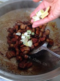色味俱佳的红烧肉做法图解9)