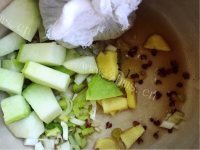 营养白萝卜山药羊肉汤做法图解9)