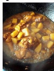家常菜土豆炖翅根
