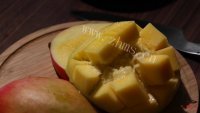 美味的芒果西米露做法图解3)
