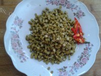 下饭泡豇豆炒肉末做法图解2)