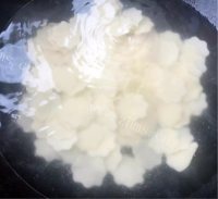 好吃的时蔬面花汤做法图解10)