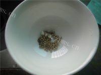 家常酸菜胡椒炒肥肠做法图解4)