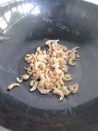 一个人的虾仁豆腐做法图解4)