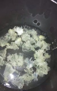 美味的木瓜银耳汤做法图解5)