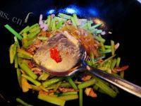 「家有大厨」芹菜炒肉丝粉做法图解13)