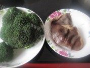 家常菜西兰花炒猪肚做法图解1)