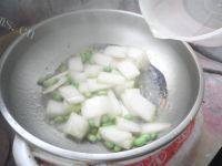 家常菜冬瓜肉丸汤做法图解7)
