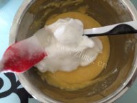 自制蓝莓蛋糕卷做法图解11)