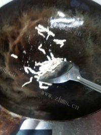 美味蒜薹炒五花肉丝做法图解4)