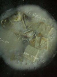 鲫鱼豆腐汤做法图解3)