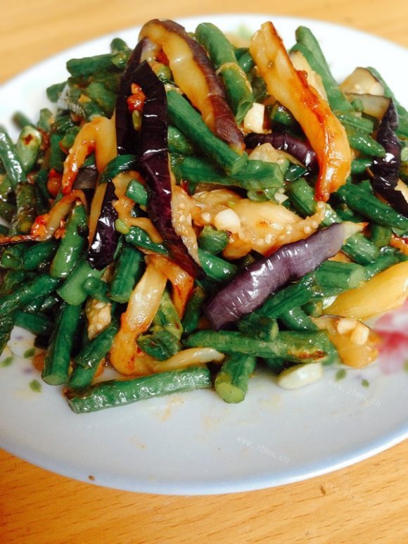 DIY豆角炒茄子