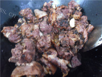 异域风情的咖喱羊肉烩意面做法图解6)