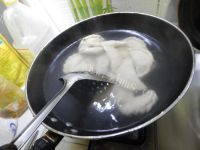 色泽鲜亮的韭菜鸡蛋水饺做法图解9)