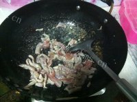 美味的辣椒炒肉丝做法图解3)