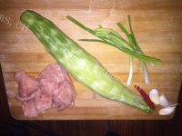 特色美食莴笋炒肉片做法图解1)