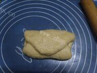 色味俱佳的奶香吐司做法图解11)