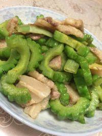 家常菜苦瓜炒肉片