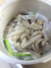 自制水晶皮冻做法图解7)