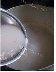 美味的冰糖水果藕丸羹做法图解5)