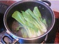 「绿色食物」香菇油菜做法图解4)