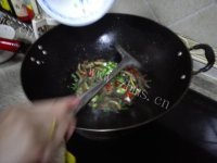 美味的香辣泥鳅做法图解8)