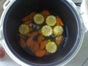 美味的胡萝卜玉米汤