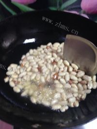下酒菜椒盐花生米做法图解4)