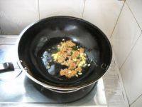 美味腊豆肉末蒸豆腐做法图解6)