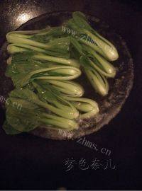 漂亮的小油菜肉球做法图解6)