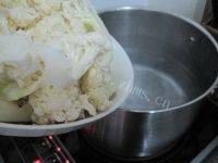 香香的素炒菜花做法图解2)