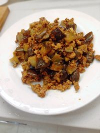 肉末茄子丁做法图解8)