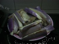 可口的清蒸茄子做法图解3)