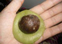 手工抹茶冰皮月饼做法图解10)