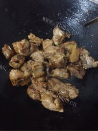 浓香海带焖排骨做法图解10)