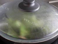 脍炙人口的香菇西兰花做法图解8)