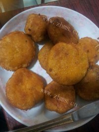 色香味俱全的南瓜饼做法图解6)