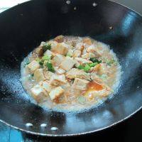 家常菜豆腐煮鱼