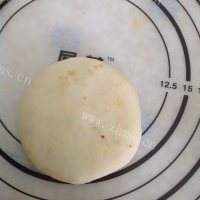自制枣泥菊花酥做法图解18)