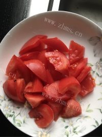 诱人的酸汤肥牛做法图解5)