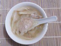 美味的平菇肉片汤