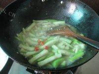 易做的蒜蓉丝瓜做法图解8)
