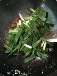 色香味浓的回锅肉做法图解7)