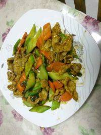 芳香四溢的过油肉