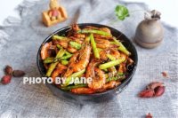 吮指虾做法图解7)