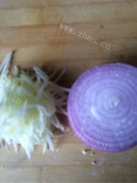 美味的西葫芦糊塌子做法图解1)