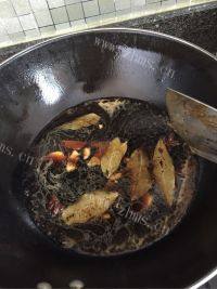 黄豆卤猪蹄做法图解3)