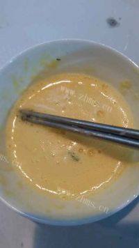自制香菇鸡蛋饼做法图解3)