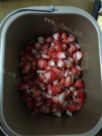 自制草莓果酱做法图解2)